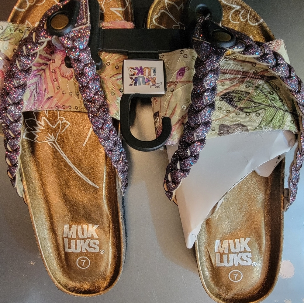 Muk Luks